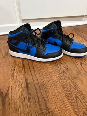 Nike Air Jordan Black and Blue